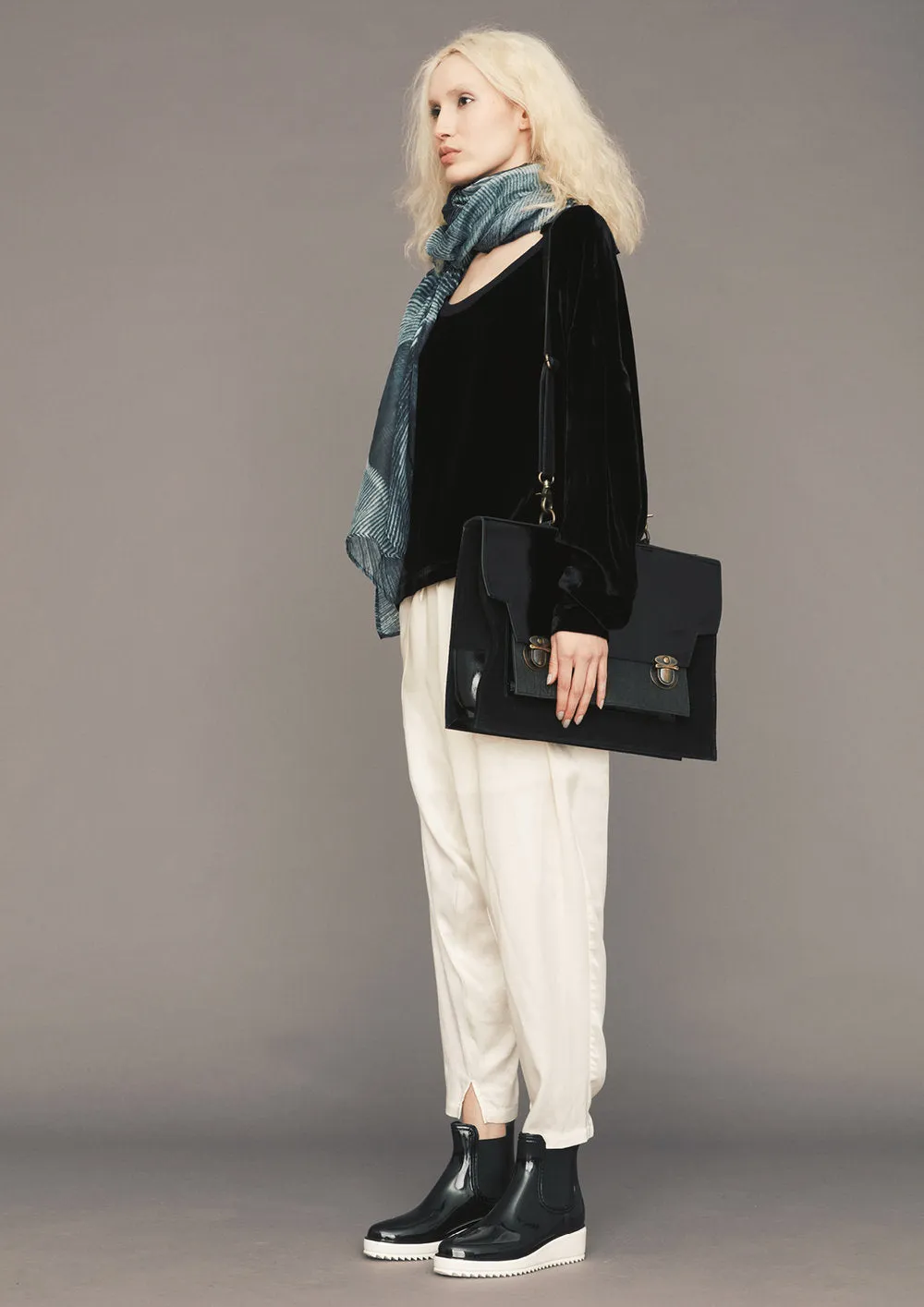 BRIEFCASE - LEATHER black