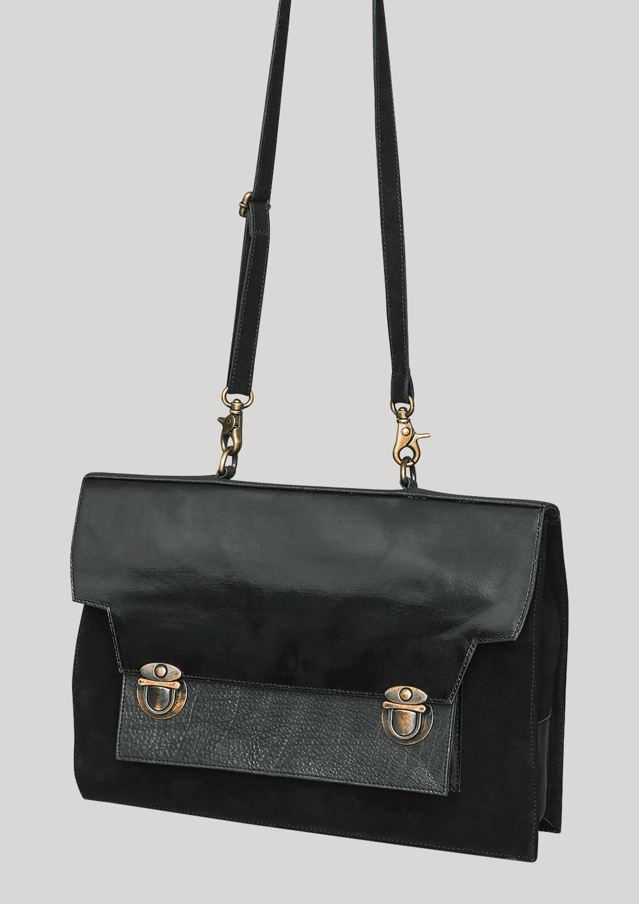 BRIEFCASE - LEATHER black