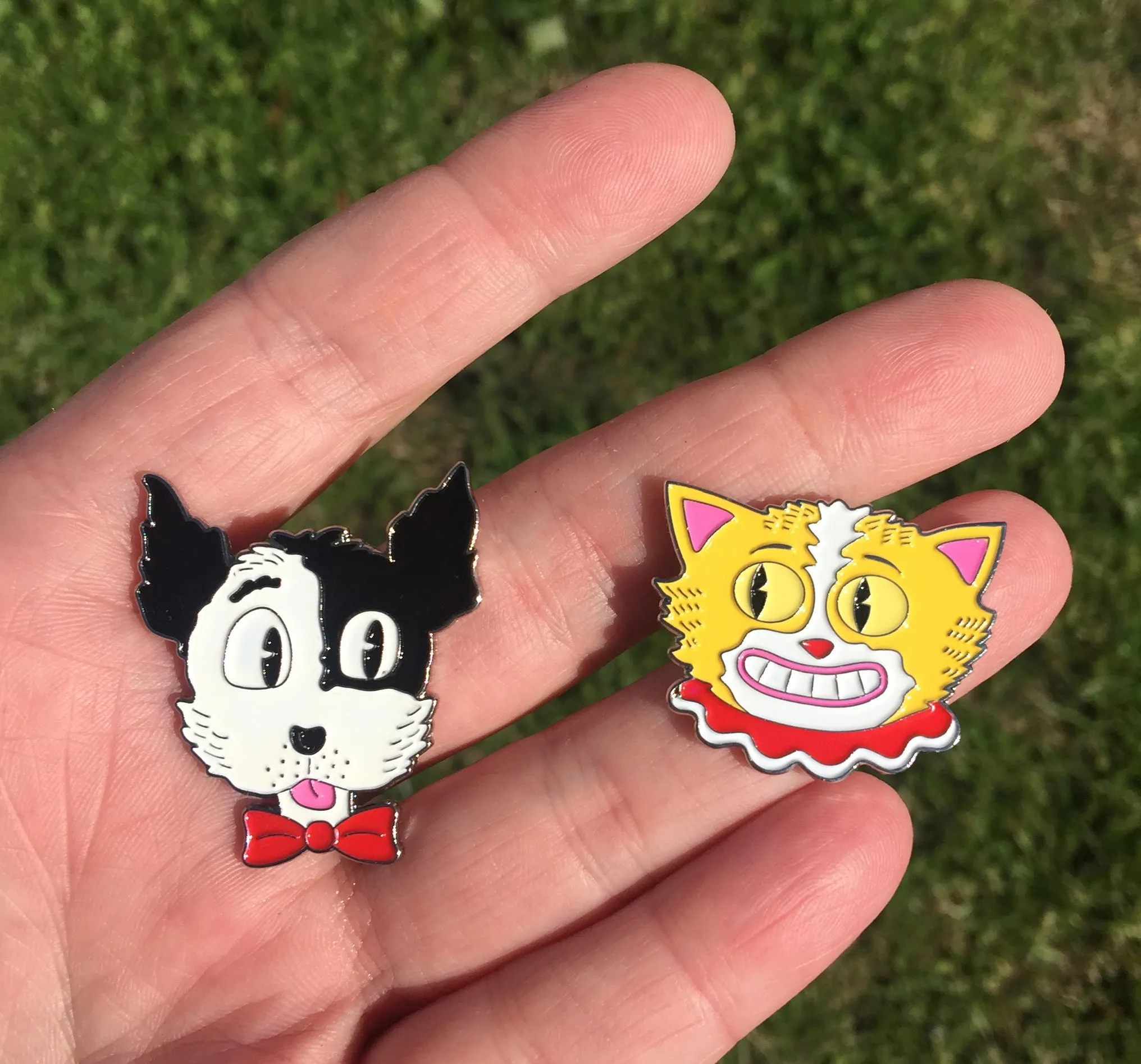 Smiling Cat Enamel Art Pin
