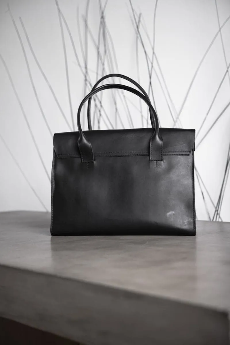 Tagliovivo | Doctor Bag L | Edle und klassische Ledertasche in schwarz